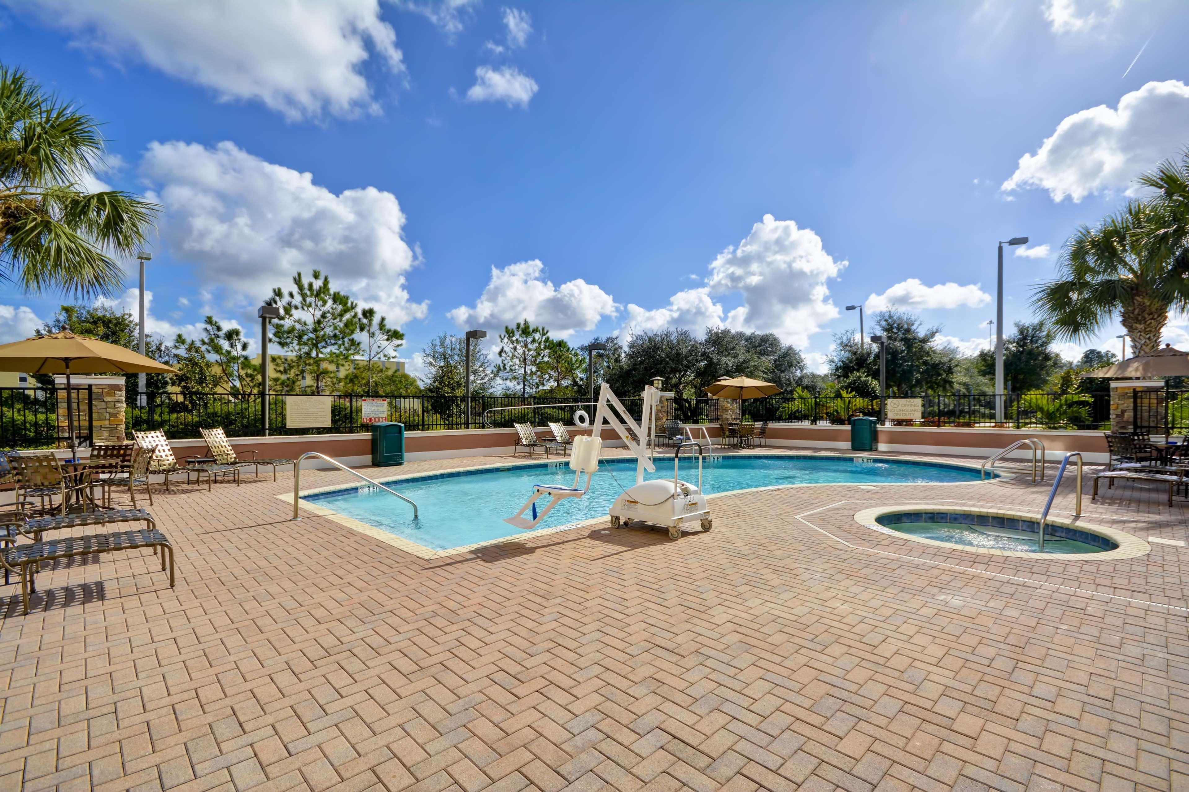 Hilton Garden Inn Tampa Riverview Brandon Buitenkant foto