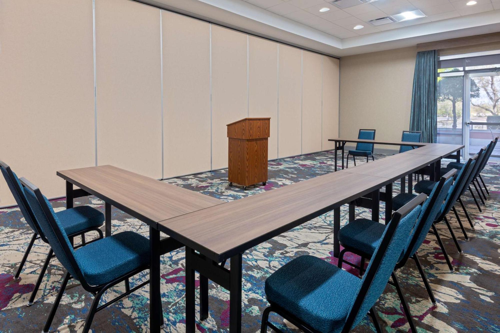 Hilton Garden Inn Tampa Riverview Brandon Buitenkant foto